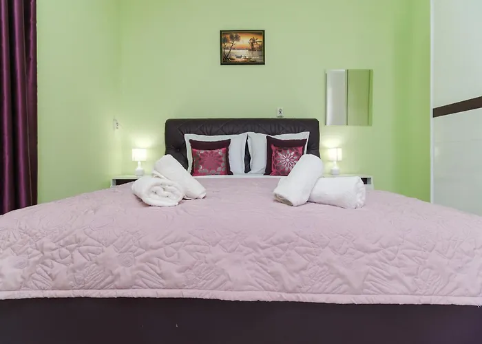 公寓 1-bedroom Center Secret Gem